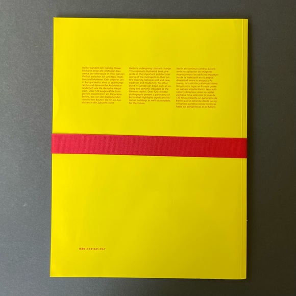 Berlin: Between History and the Future 2002 Book - Picture 2 of 6